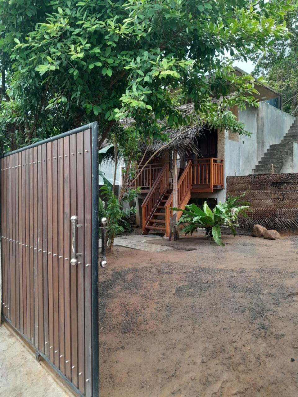 Abraham Beach House Tangalle Exterior photo