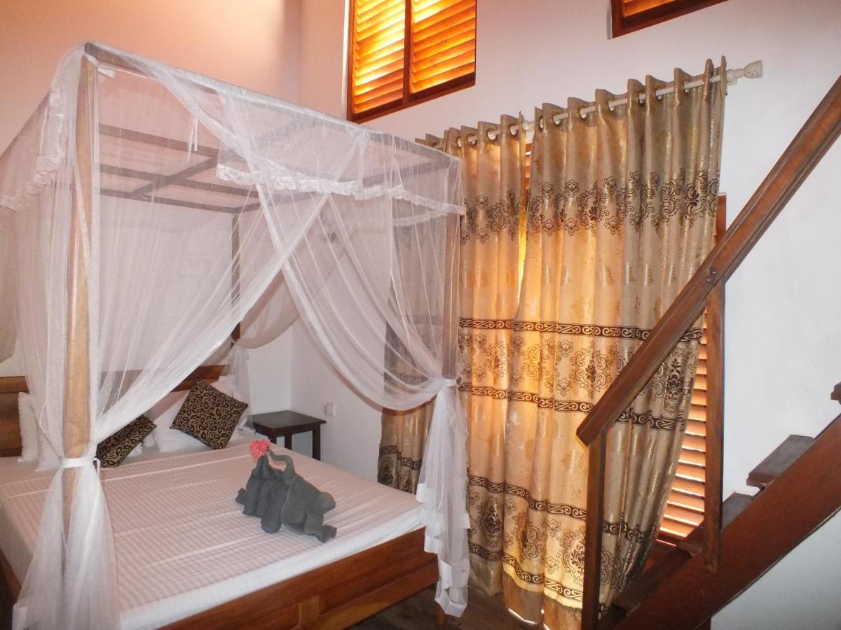 Abraham Beach House Tangalle Exterior photo